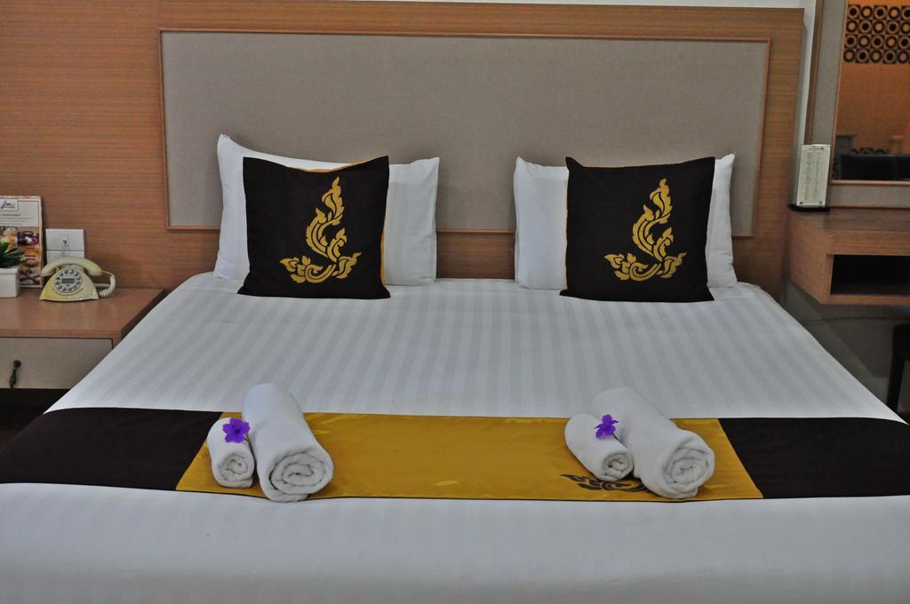 111 Resort & Spa Ban Tha Ramat Экстерьер фото