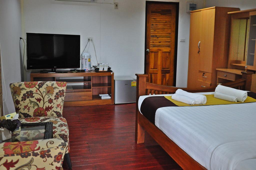 111 Resort & Spa Ban Tha Ramat Экстерьер фото